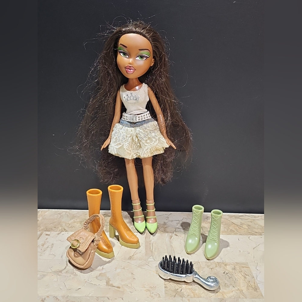 Bratz Doll Funk Out Sasha 10" Inches Tall Collectible Figure Toy